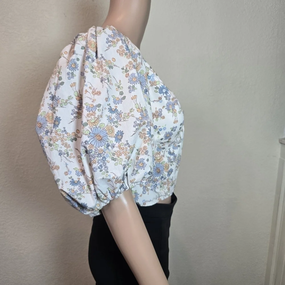 Abercrombie & Fitch Ditsy Floral Lined Puff Ballon Sleeve Crop Top - Size Medium